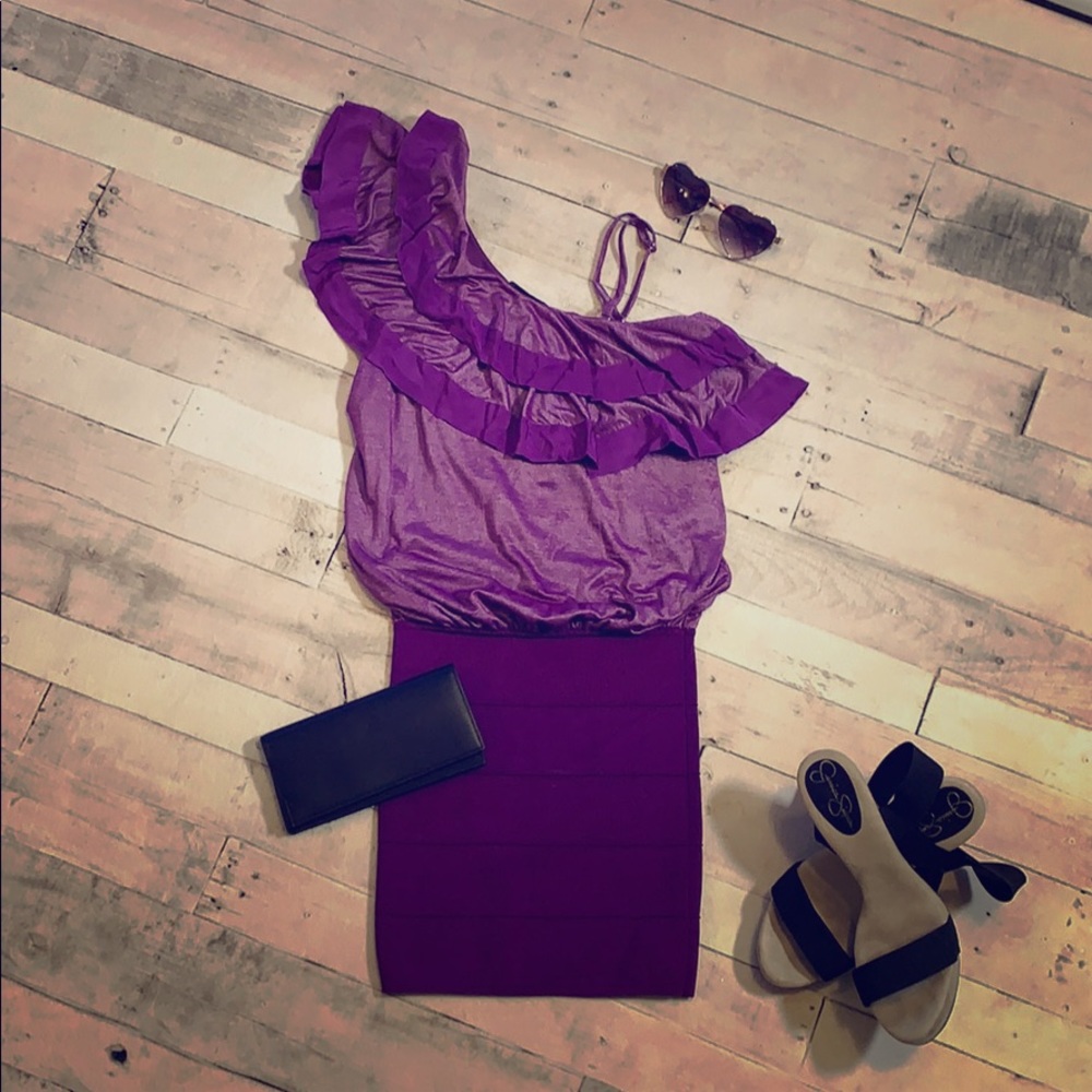 EUC - Bebe Dress - Sz XS